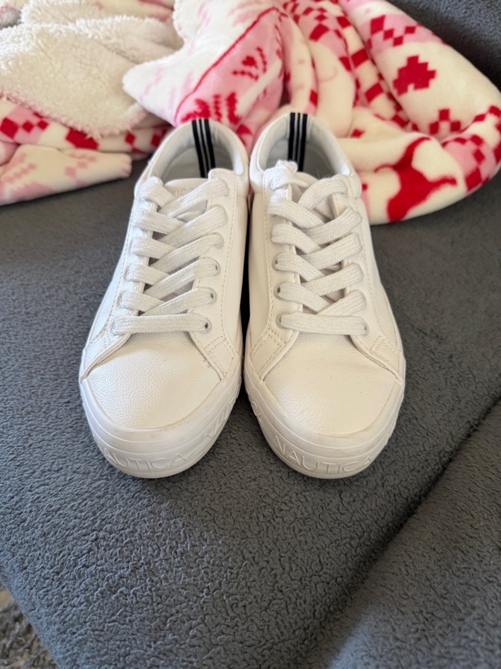 Nautica White Low-Top Sneakers with Black Heel Stripe Accent
